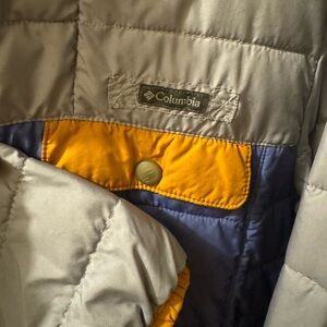 Vintage Columbia sportswear jacket